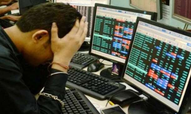 सेंसेक्स 300 अंक से ज्यादा चढ़कर बंद, एफएमसीजी शेयर्स में हुई खरीदारी