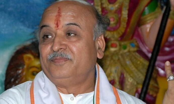 52 साल में पहली बार VHP में होगा चुनाव, जा सकती है तोगड़िया की कुर्सी