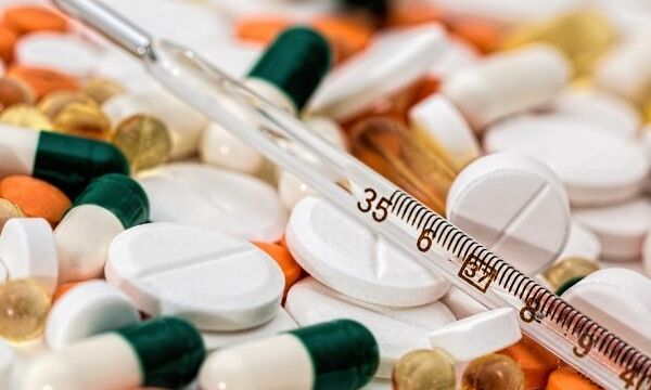 12वीं पास के लिए फर्मासिस्ट के पद पर बंपर वैकेंसी, सैलरी 35 हजार से ज्यादा