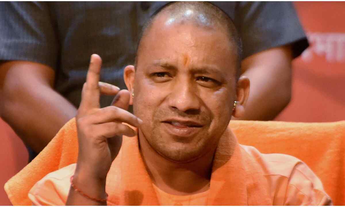 शहीद जवानों के परिजनों को 25 लाख रुपये व नौकरी देगी:  योगी सरकार