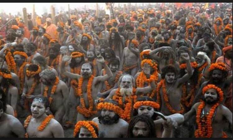 अपना श्राद्ध कर नागा साधु बनते हैं लोग, इतने सालों तक करना होता है जप-तप