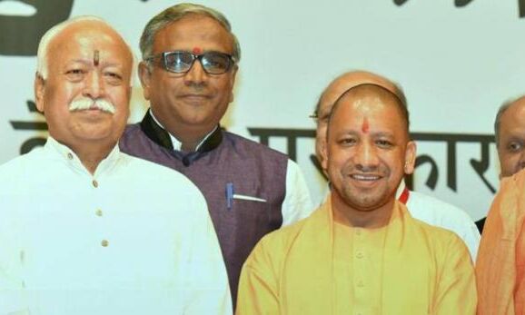 संघ प्रमुख से मिलेंगे CM योगी, 1 साल के काम का देंगे हिसाब?