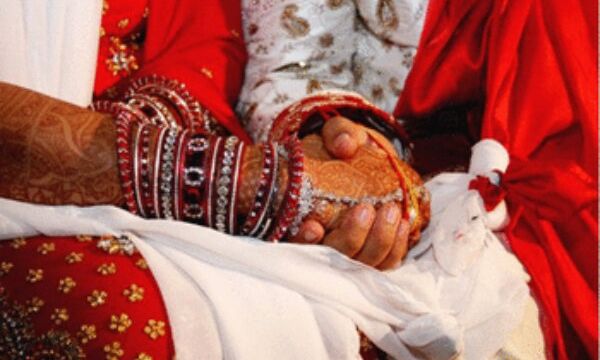नाबालिग बहन की शादी से नाराज था बड़ा भाई, सगाई के दिन कर ली खुदकुशी