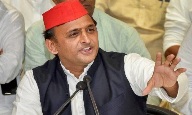 सरकारी खर्च पर आरएसएस कार्यकर्ताओं की फौज तैयार कर रही भाजपा : अखिलेश यादव