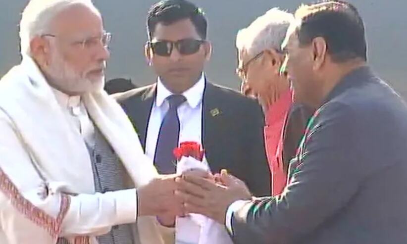 LIVE: अहमदाबाद पहुंचे मोदी, इजरायली PM नेतन्याहू संग करेंगे 8KM का रोड शो