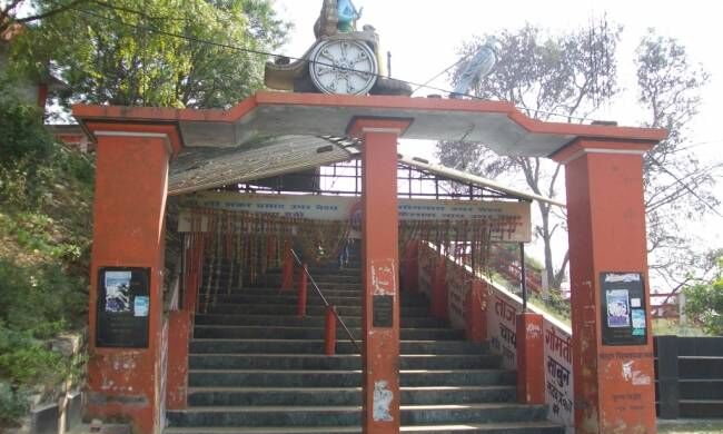 6 जगहों पर विराजमान हैं शनिदेव