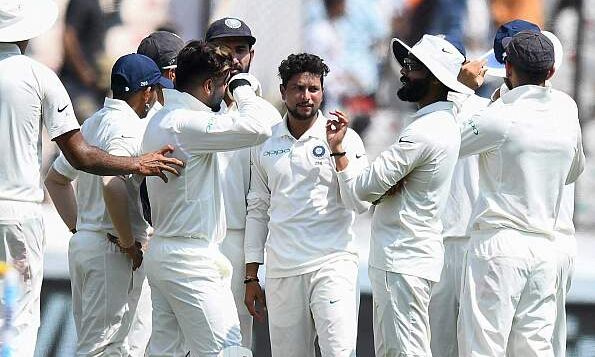 हैदराबाद टेस्ट: जेसन होल्डर और रोस्टन चेज़ के अर्धशतकों से संभला वेस्टइंडीज