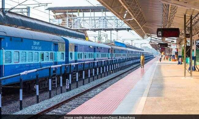 यात्रियों की गंदी हरकत से Railway परेशान