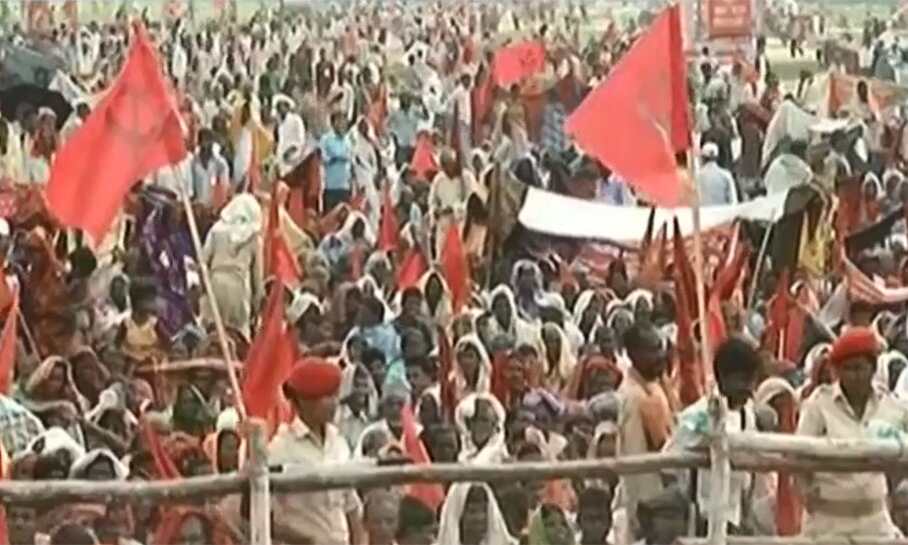 भाजपा सरकार के खिलाफ बिहार में लेफ्ट की रैली, पटना गांधी मैदान में जुटे कार्यकर्ता