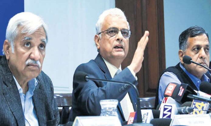 चुनाव खर्च बढ़ाने पर कानूनी राय लेगा आयोग, उम्मीदवारों को प्रचार के लिए मिलेगा ज्यादा समय