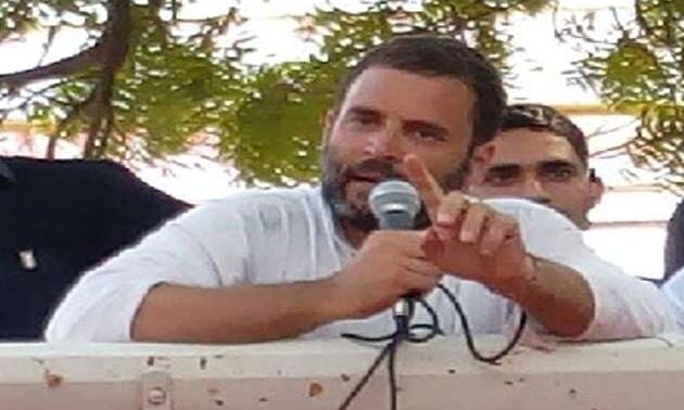 चित्रकूट पहुंचे राहुल गांधी कामतानाथ स्वामी के कर रहे दर्शन
