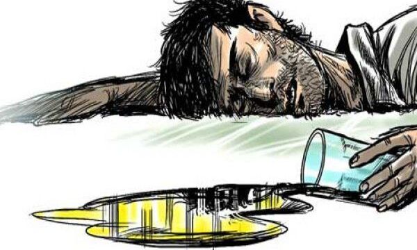 जहरीली शराब कांड में आबकारी उपायुक्त समेत तीन अफसर निलंबित, नजरबंद पूर्व मंत्री इलाज के बहाने लापता