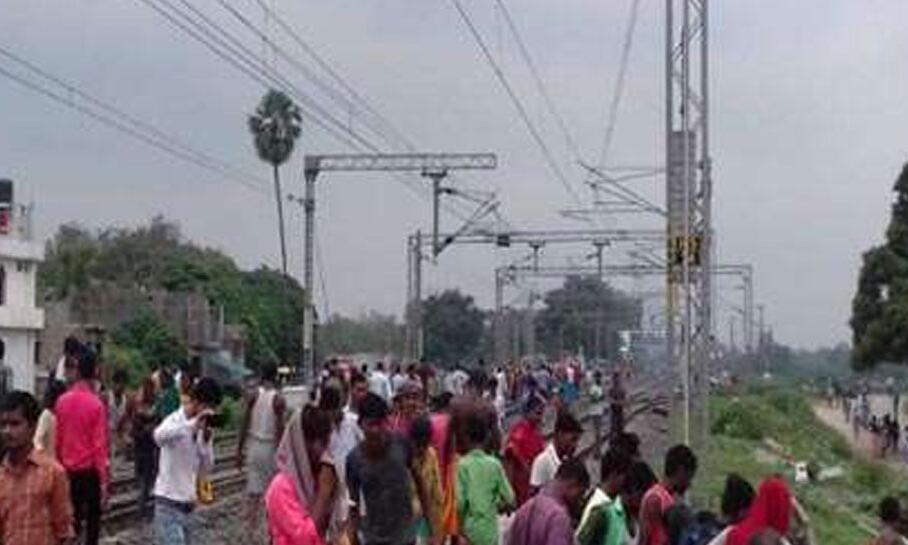 कामाख्या एक्सप्रेस की चपेट में आए तीन लोग, दर्दनाक मौत
