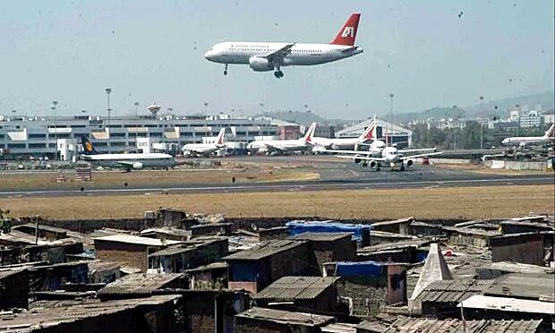 कैब हाईजैक करके एयरपोर्ट में घुसने की कोशिश नाकाम, सीआईएसएफ ने चलाई दो गोलियां