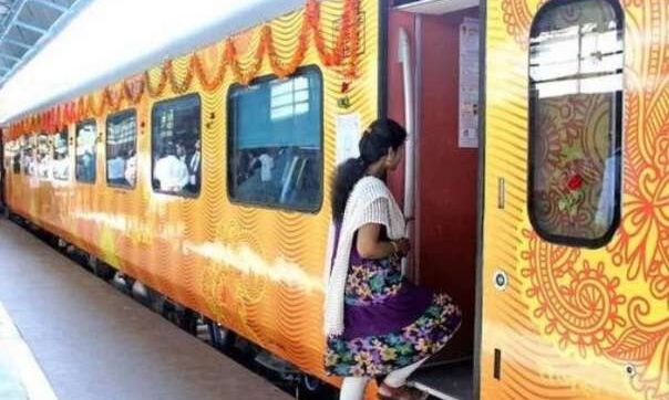 ट्रेन के सफर में भी मिलेगा लग्जरी होटल का मजा, ये है IRCTC का प्लान