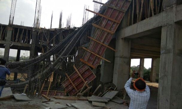 नोएडा में बड़ा हादसा: निर्माणाधीन बिल्डिंग की गिरने से एक मजदूर की मौत कई घायल
