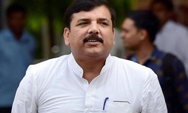 झप्पी देने वाले गप्पी प्रधानमंत्री है मोदी: आप सांसद