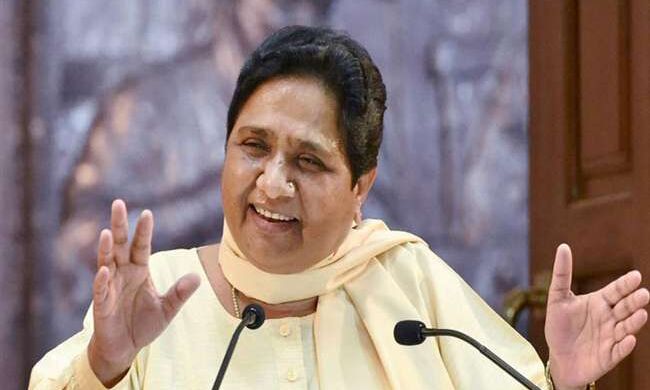 मुश्किल में बसपा प्रमुख मायावती, स्मारक घोटाले की सीबीआइ जांच की मांग को लेकर याचिका