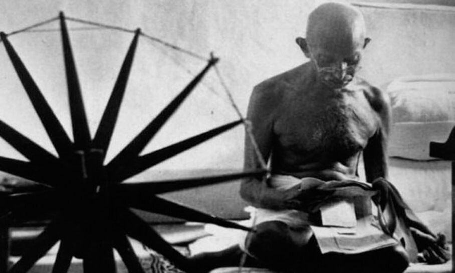 जोहानिसबर्ग में महात्मा गांधी की स्मृति में सैकड़ों पौधे लगाए गए