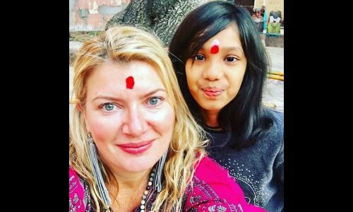 अमेरिका में भारत की देसी चाय बेचकर बनीं अरबपति, जानें इस लड़की की कहानी