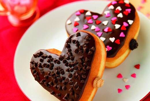 इन रोमांटिक हार्ट शेप डिशेस से अपने प्यार को करें इम्प्रेस