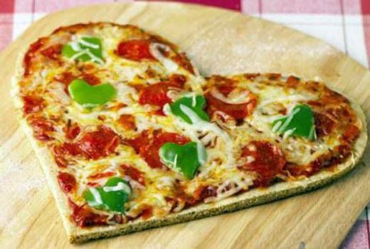 इन रोमांटिक हार्ट शेप डिशेस से अपने प्यार को करें इम्प्रेस