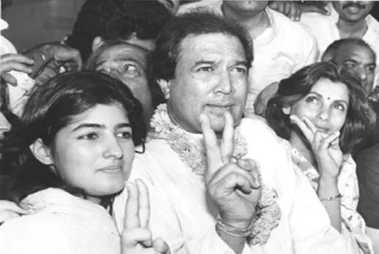 पापा राजेश खन्ना के साथ ट्विंकल खन्ना की ये तस्वीरें शायद ही देखी होगी आपने