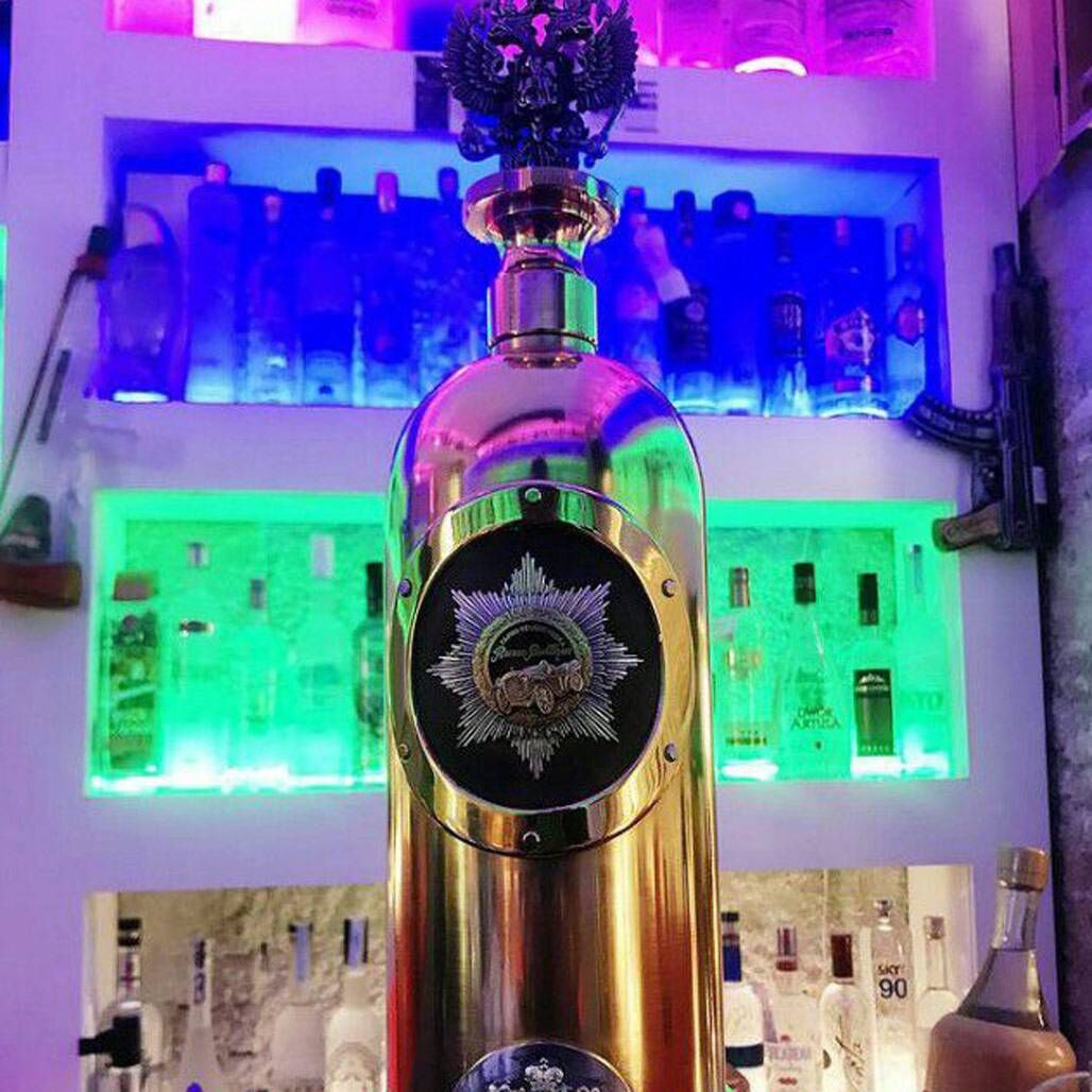 PHOTOS दुनिया की सबसे महंगी Vodka बोतल चोरी, 8 करोड़ थी कीमत
