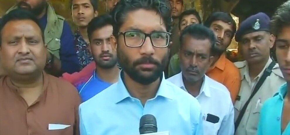 गुजरात: छह पोलिंग स्टेशन पर फिर हो रही वोटिंग, जिग्नेश बोले- एग्जिट पोल बकवास, पक्का हारेगी BJP