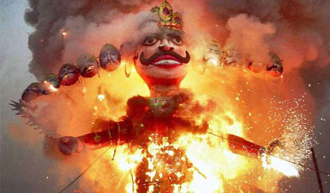 विजयादशमी 2018: दशहरे पर इस विधि से करें शस्त्र पूजा, मिलेगी शत्रुओं पर विजय
