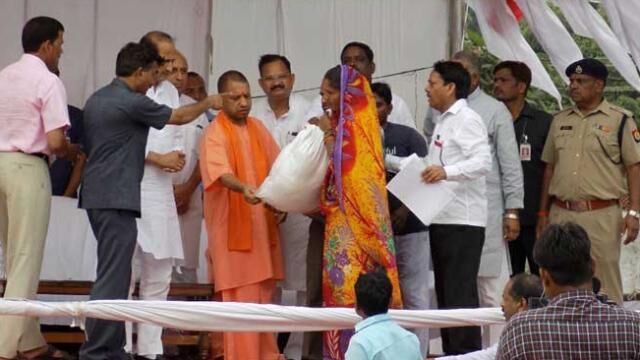 सीएम योगी आज करेंगे गोंडा, बहराइच और बाराबंकी में बाढ़ प्रभावित इलाकों का दौरा, देंगे राहत सामग्री
