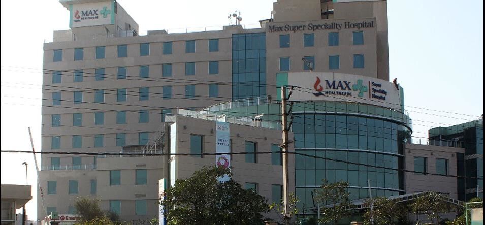 मैक्स अस्पताल का लाइसेंस रद्द करने वाले फैसले पर लगा स्टे, आज से होगा कामकाज