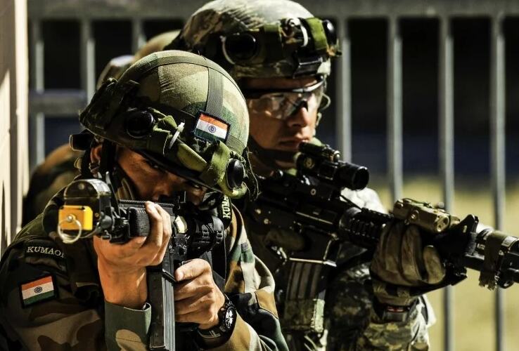नुकसान के बावजूद पाकिस्तान पर आक्रामक रुख बरकरार रखेगी भारतीय सेना