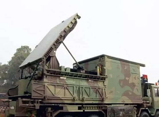 देखें: जब राजपथ पर उतरी दुश्मनों को दहलाने वाली हिंदुस्तान की सैन्य शक्ति