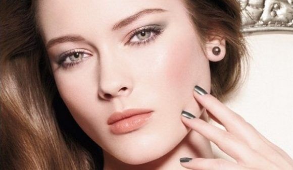 चेहरे का खोया हुआ निखार वापस लाने के लिए इस्तेमाल करें ये घरेलू नुस्खे