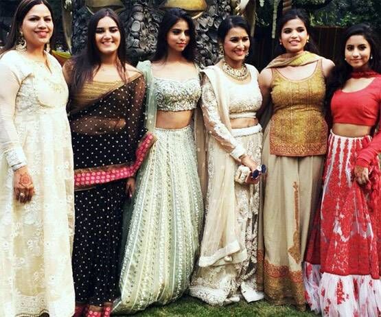 Photo: कजिन की शादी में दिखा सुहाना का देसी अवतार