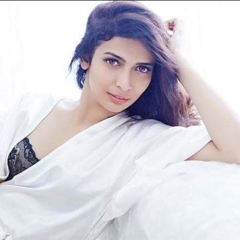 ये हैं साउथ की मलाइका अरोड़ा, बोल्ड तस्वीरें हुई वायरल, नजर नहीं हटा पाएंगे