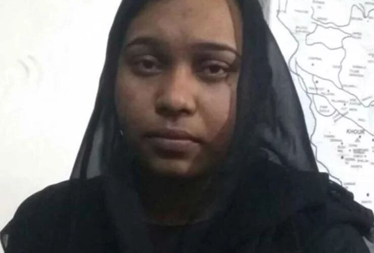 आतंकी जाकिर मूसा के गांव ठहरी थी 18 साल की सादिया, पुलिस कर रही पूछताछ