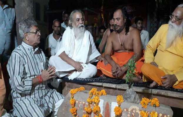 यूपी: आमरण अनशन कर रहे महंत परमहंस दास की हालत बिगड़ी, पीजीआई में भर्ती यूपी: आमरण अनशन कर रहे महंत परमहंस दास की हालत बिगड़ी, पीजीआई में भर्ती