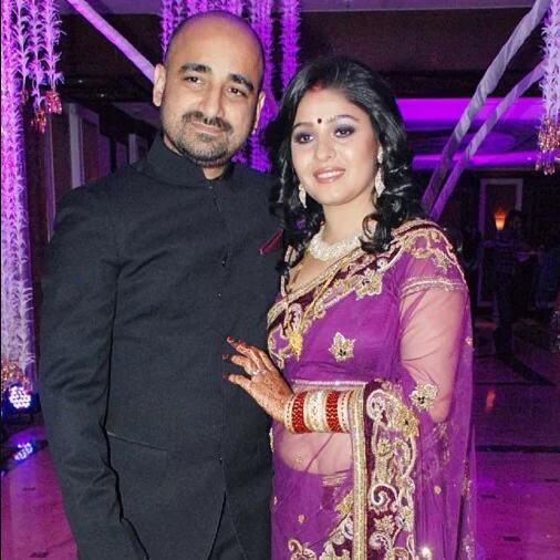 5 महीने से लाइमलाइट में नहीं आई थीं सुनिधि चौहान, अचानक आई मां बनने की खबर