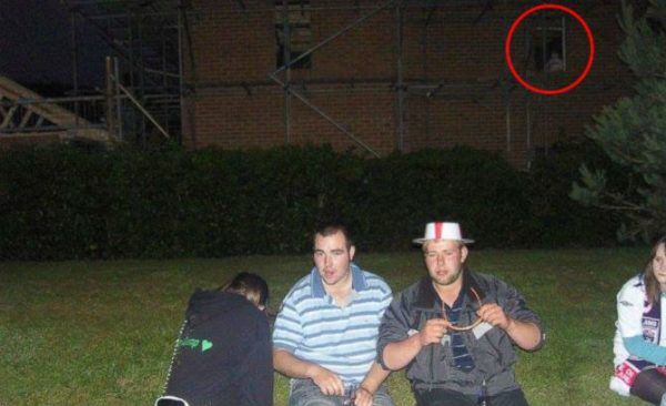 चेतावनी : पूरी दुनिया को डरा रही हैं ये बेहद डरावनी तस्वीरें, कमजोर दिल वाले न देखें