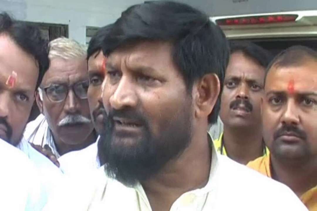 यूपीः बीजेपी विधायक का बयान, दलितों में फर्जी मुकदमा दर्ज कराने की हिम्मत नहीं