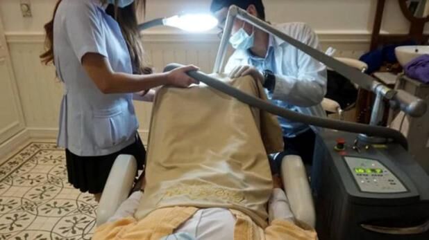 गुप्तांग को गोरा क्यों बना रहे हैं ये लोग? गुप्तांग को गोरा क्यों बना रहे हैं ये लोग?