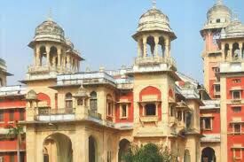 इलाहाबाद विश्वविद्यालय छात्रसंघ अध्यक्ष के कमरे में घुसकर तोडफ़ोड़, फायरिंग