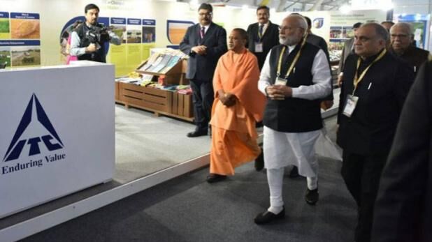 LIVE: PM मोदी ने किया UP इन्वेस्टर्स समिट का उद्घाटन, अंबानी-अडानी करेंगे बड़ा निवेश