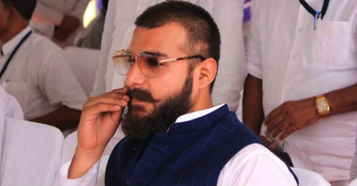 बनारस पहुंचे अब्बास अंसारी, पिता मुख्तार अंसारी की जेल में सुरक्षा को लेकर ये कहा