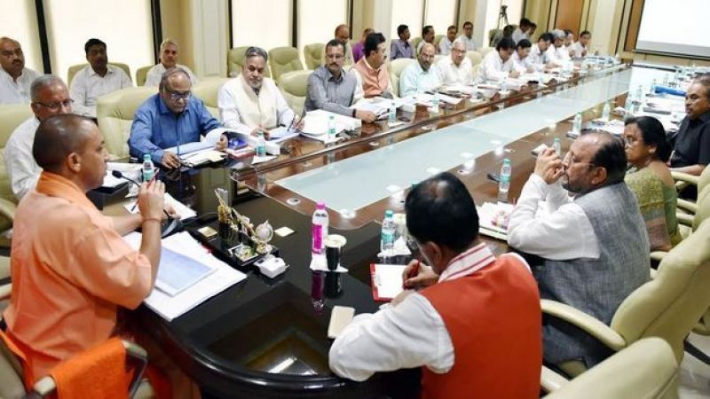 भ्रष्टाचार के आरोपों के बाद, योगी के ऑफिस में बड़ा बदलाव