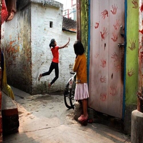 ये है एशिया का सबसे बड़ा रेड लाइट एरिया, यहां पैदा होते ही लड़कियों की हो जाती है ऐसी जिंदगी