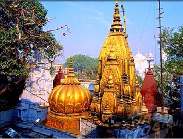 काशी विश्वनाथ मंदिर के गर्भगृह की पवित्रता के लिहाज से अब इन सामानों को किया गया बैन