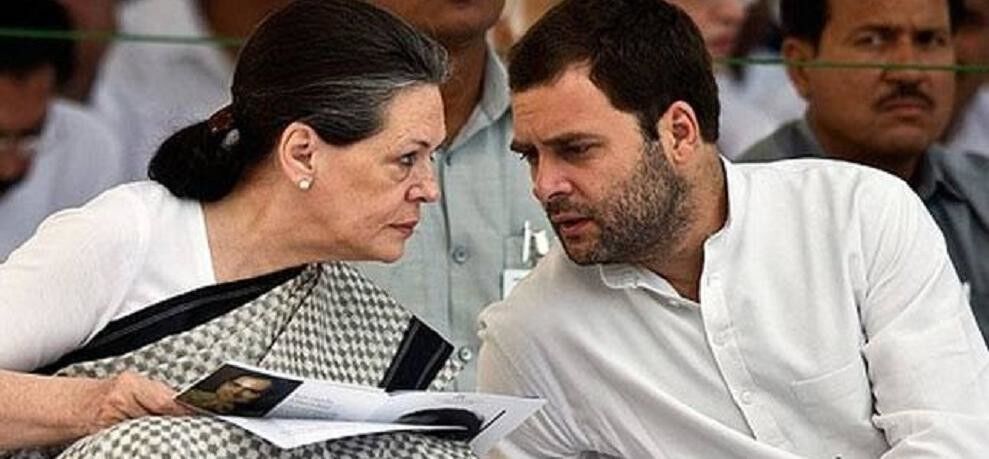 राहुल के कांग्रेस अध्यक्ष बनने के बाद मीडिया से बोलीं सोनिया- अब मैं रिटायर हो रही हूं